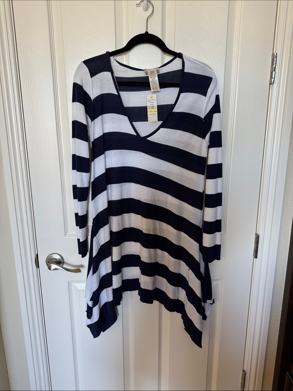 NWT size med Tommy Bahama Navy and White Striped V-Neck Tunic